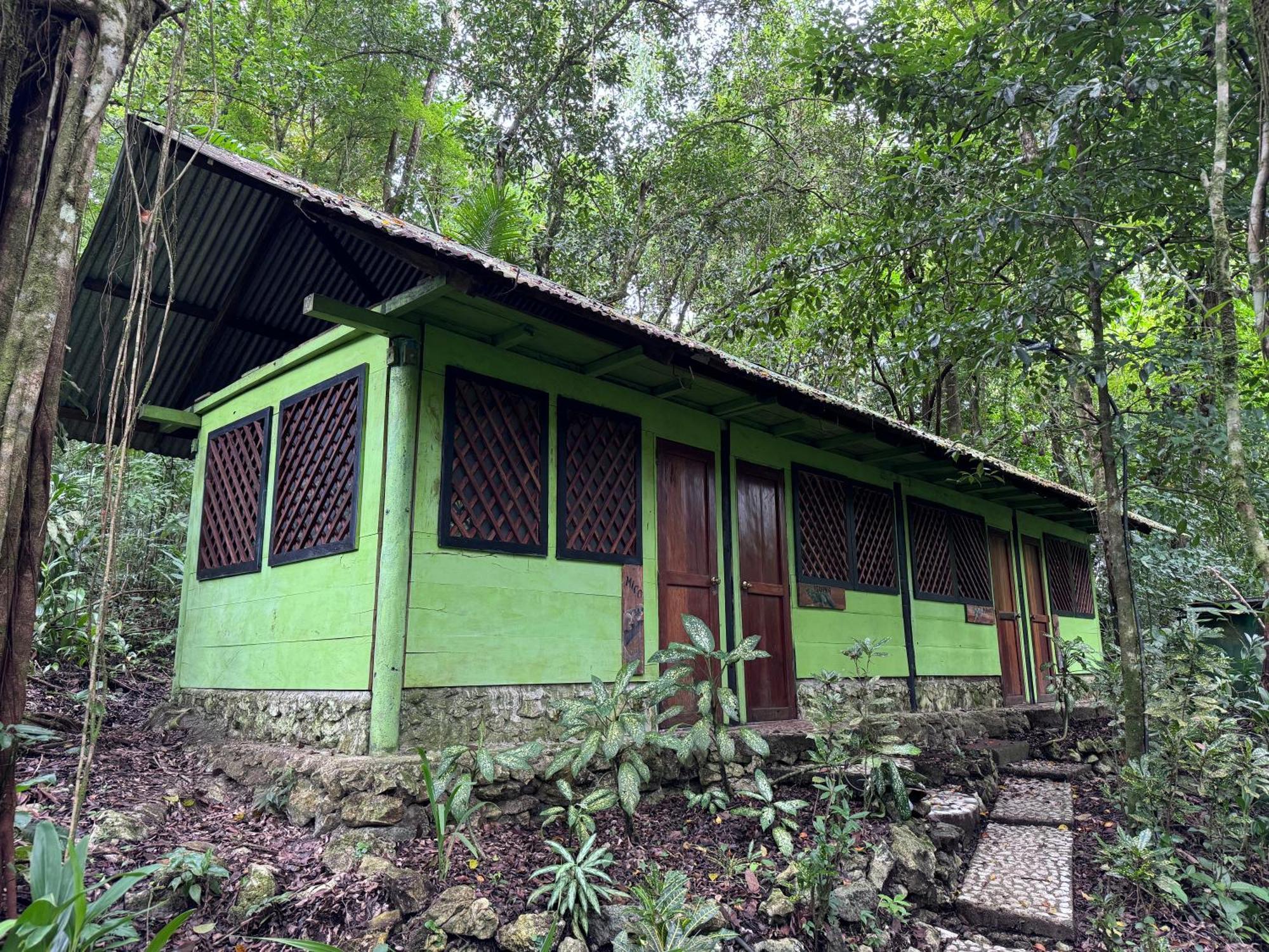 Finca Tatin Hotel Izabal Buitenkant foto