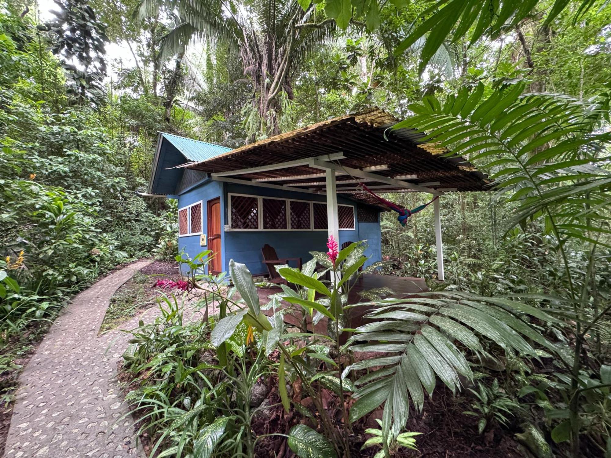 Finca Tatin Hotel Izabal Buitenkant foto